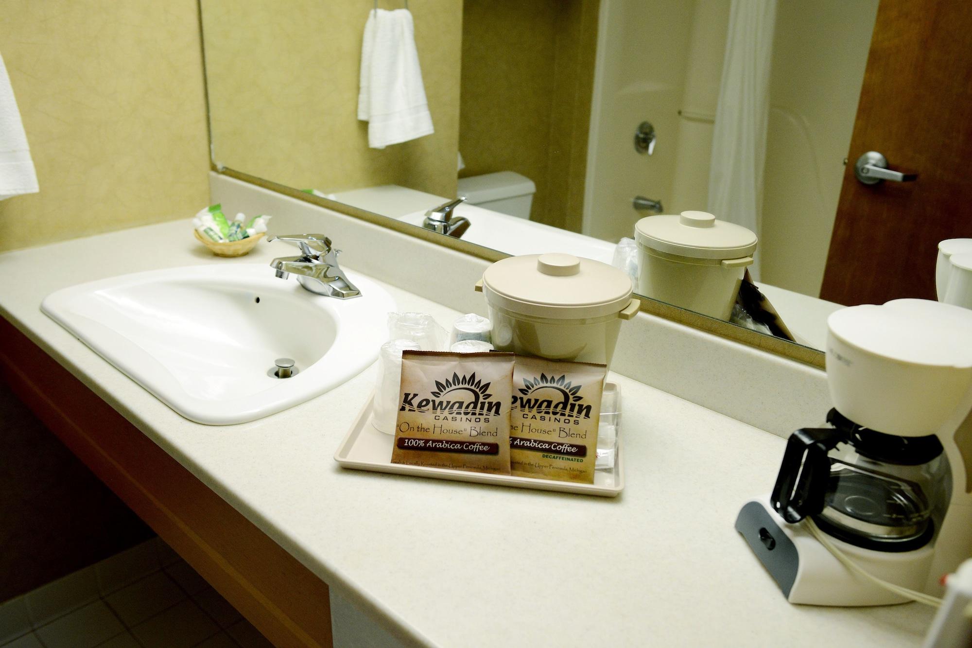 Kewadin Sault Ste Marie Hotel Экстерьер фото